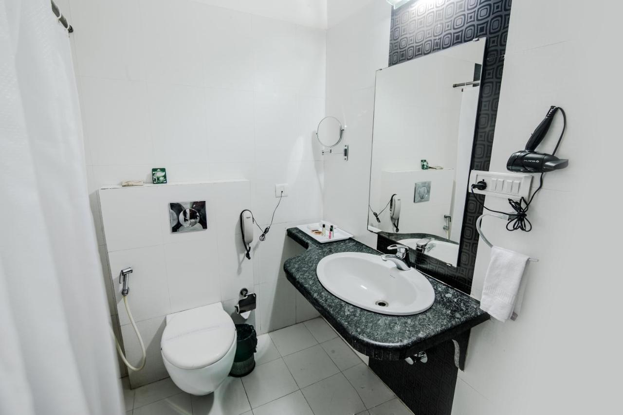 Hotel Avn Grand Ráncsí Kültér fotó