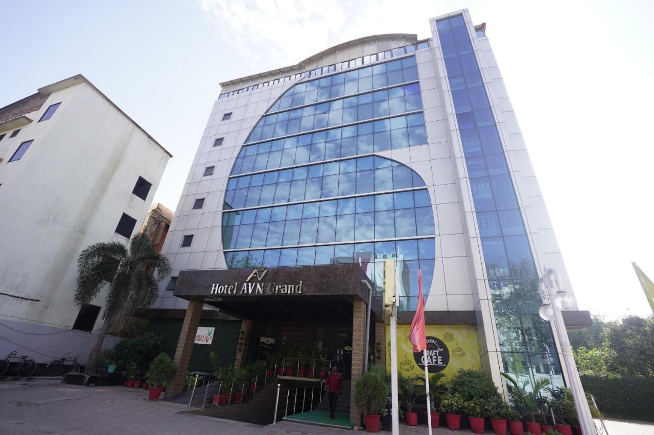 Hotel Avn Grand Ráncsí Kültér fotó