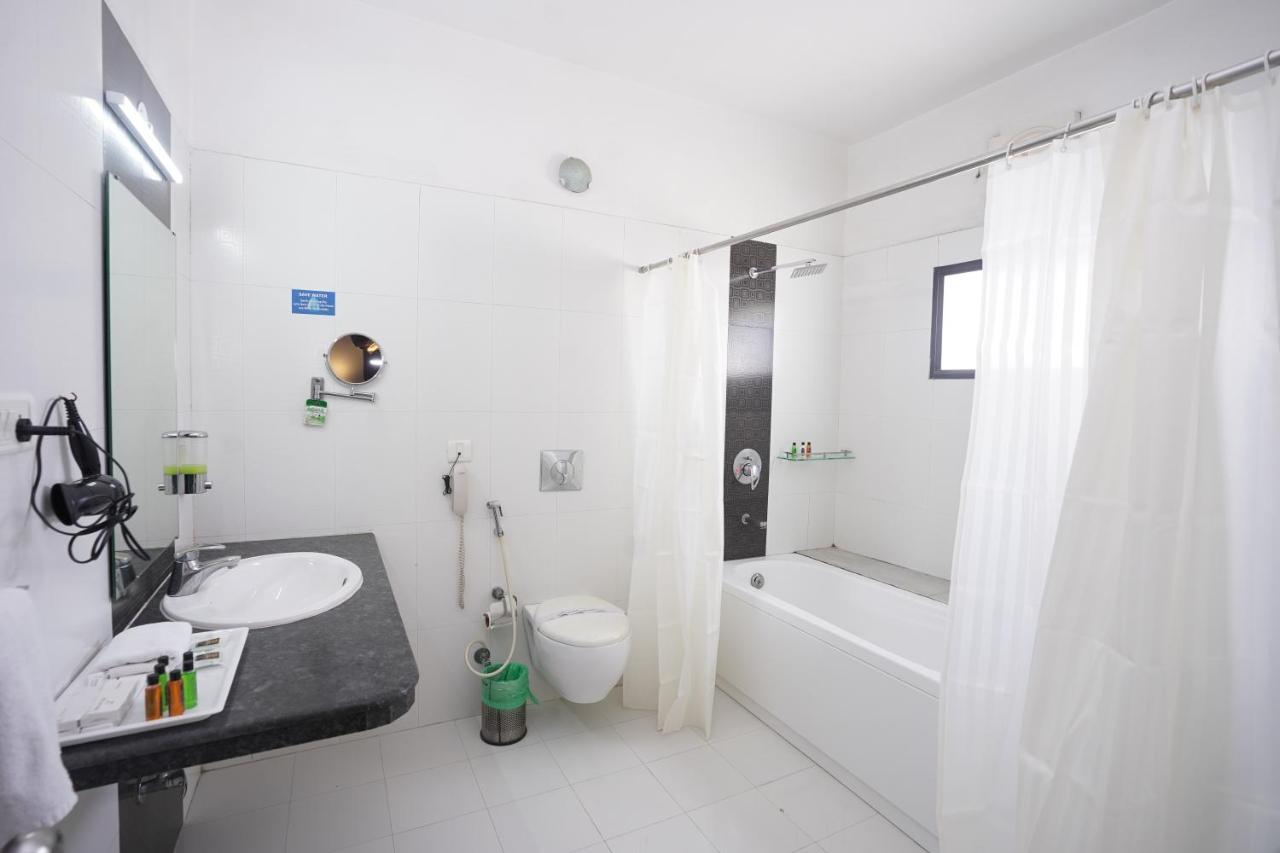 Hotel Avn Grand Ráncsí Kültér fotó