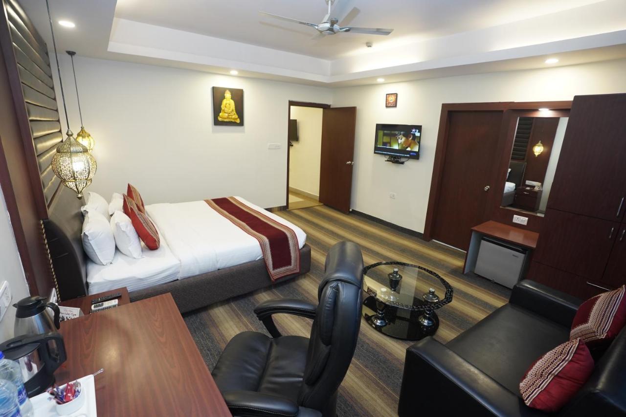 Hotel Avn Grand Ráncsí Kültér fotó