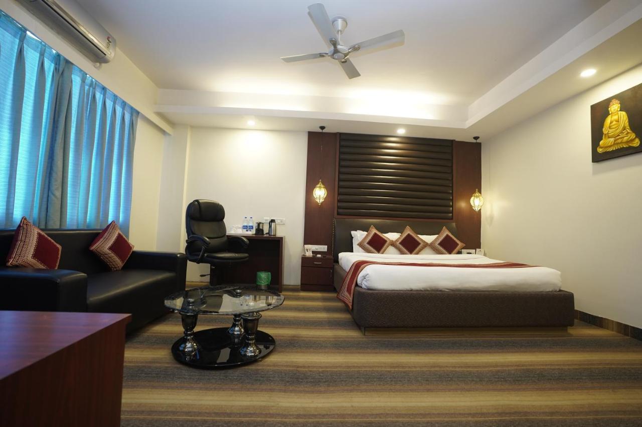 Hotel Avn Grand Ráncsí Kültér fotó